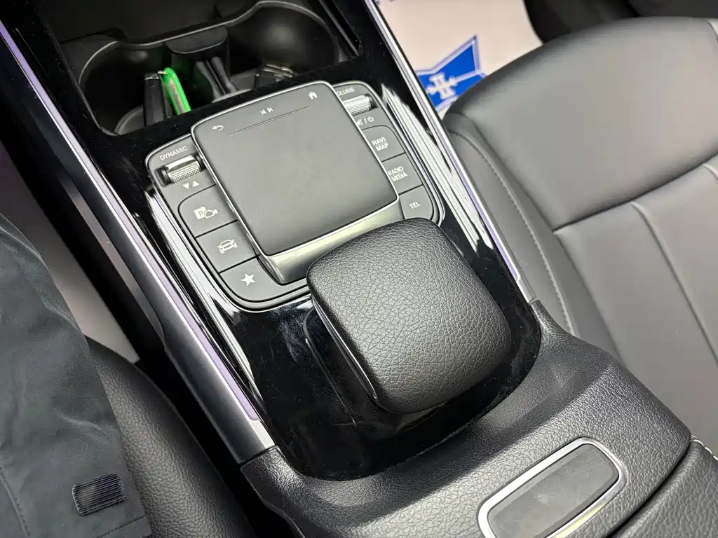 Mercedes-Benz GLB — миниатюра 15