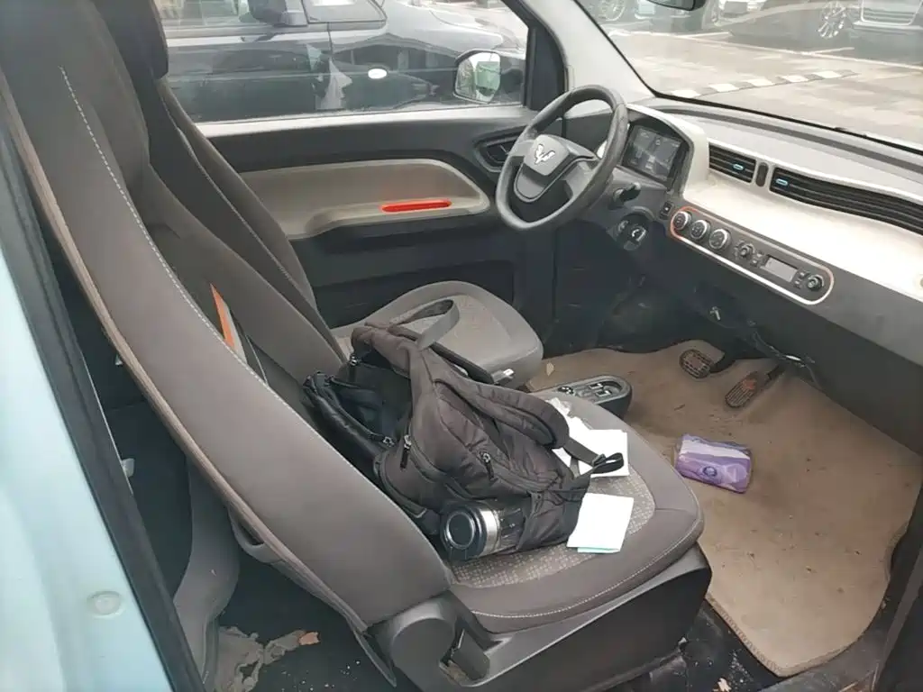 Wuling MINIEV — миниатюра 25