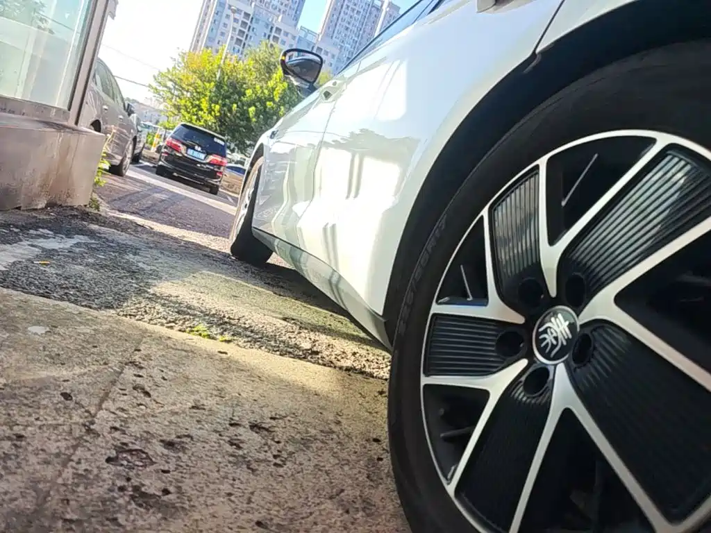 BYD Qin L — миниатюра 22