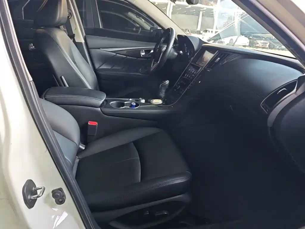 Infiniti Q50L — миниатюра 25