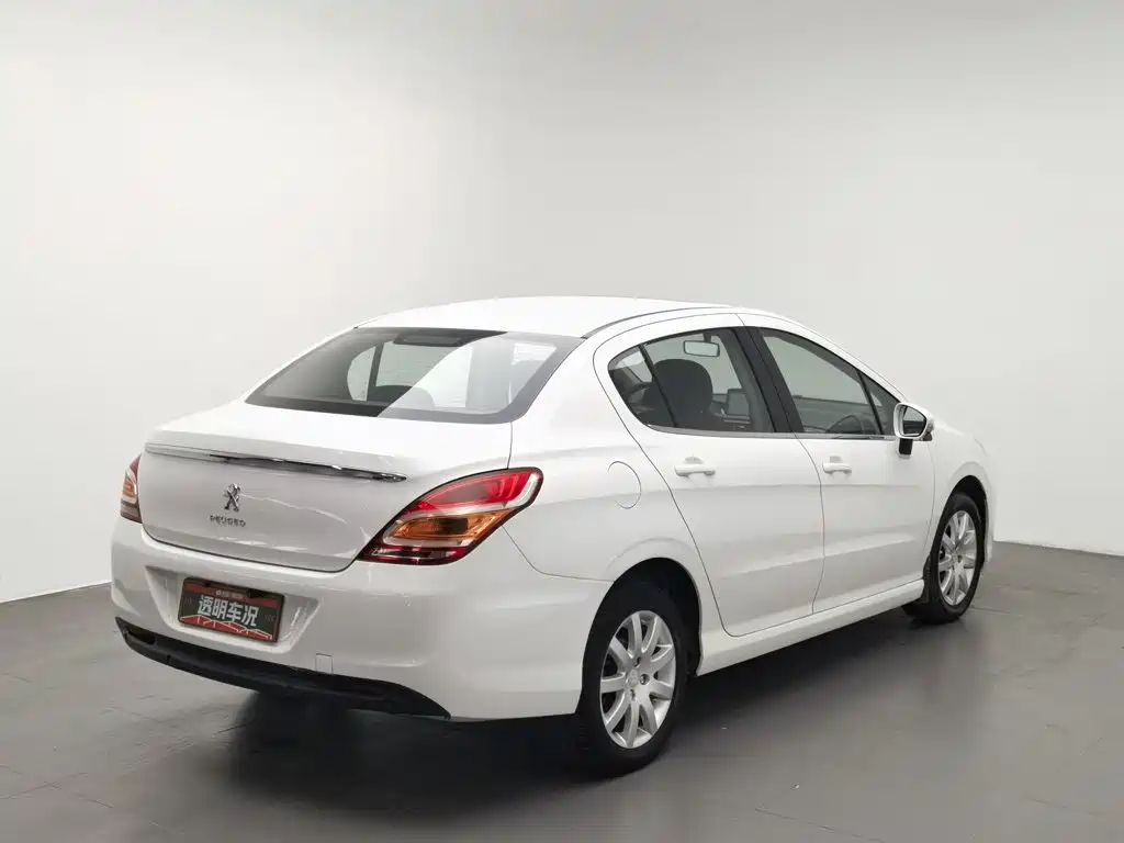 Peugeot 308 — миниатюра 2