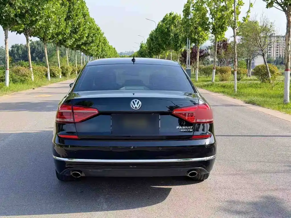Volkswagen Passat — миниатюра 12