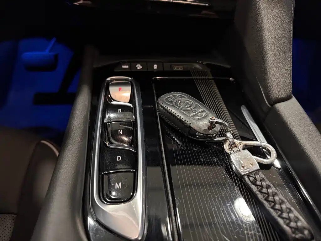 Buick Enclave — миниатюра 14