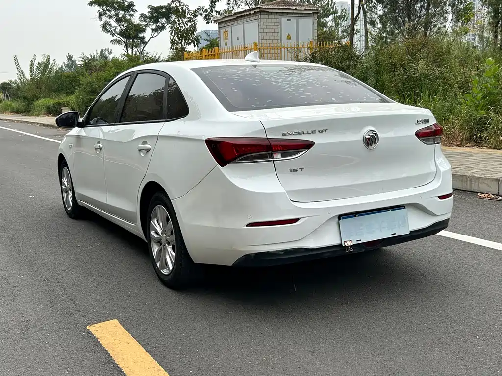 Buick Excelle — миниатюра 5