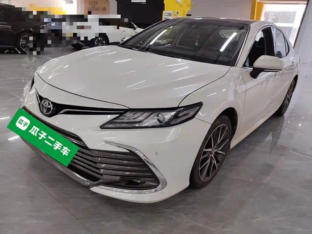 Toyota Camry — миниатюра 2