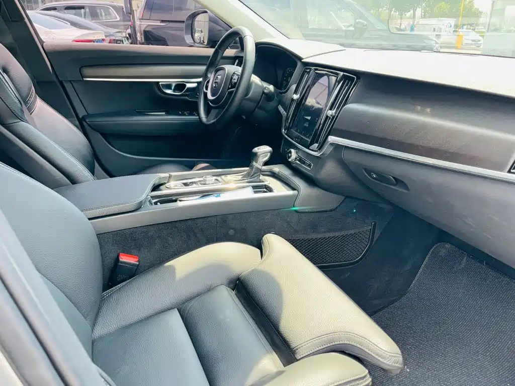 Volvo V90 — миниатюра 13