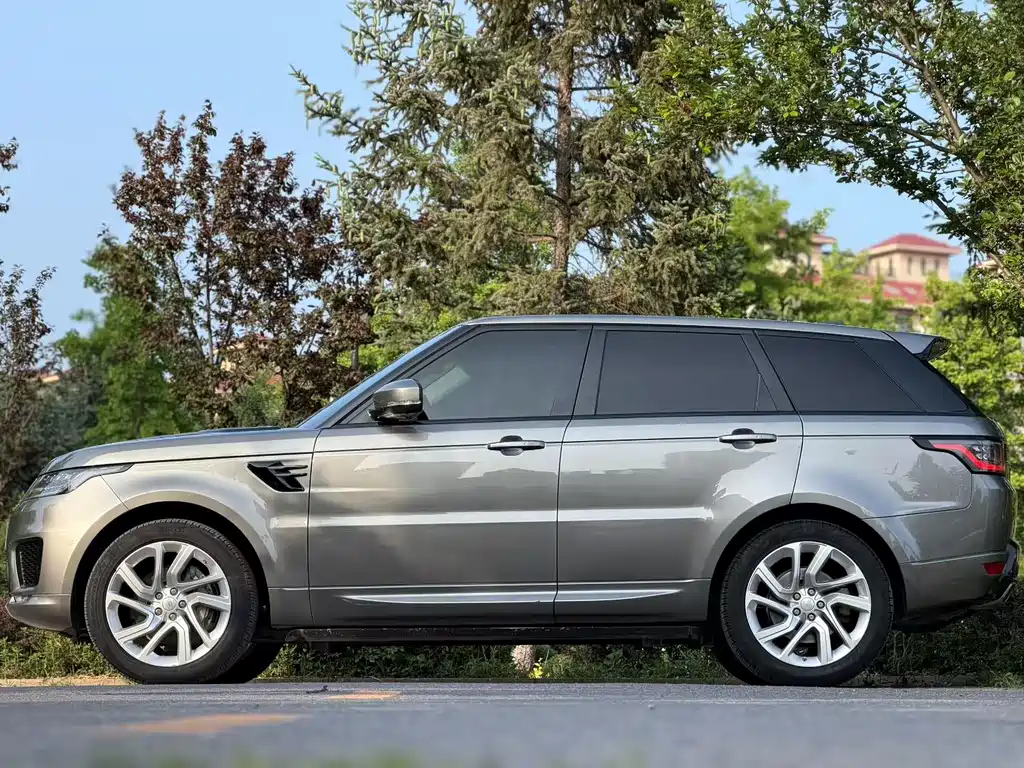 Land Rover Range Rover Sport 2020 3.0 L6 HSE DYNAMIC