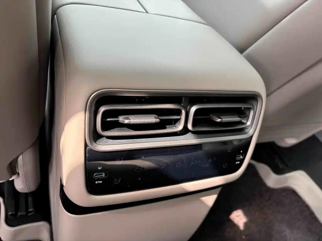 Li Auto Li i6 — миниатюра 10