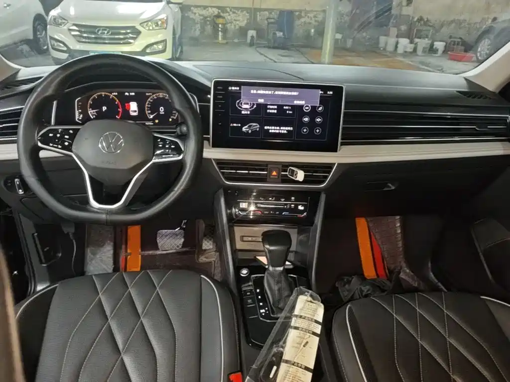 Volkswagen Tiguan L — миниатюра 10