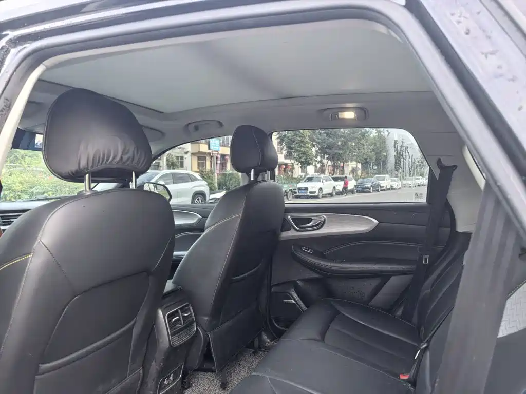 Roewe RX5 — миниатюра 16