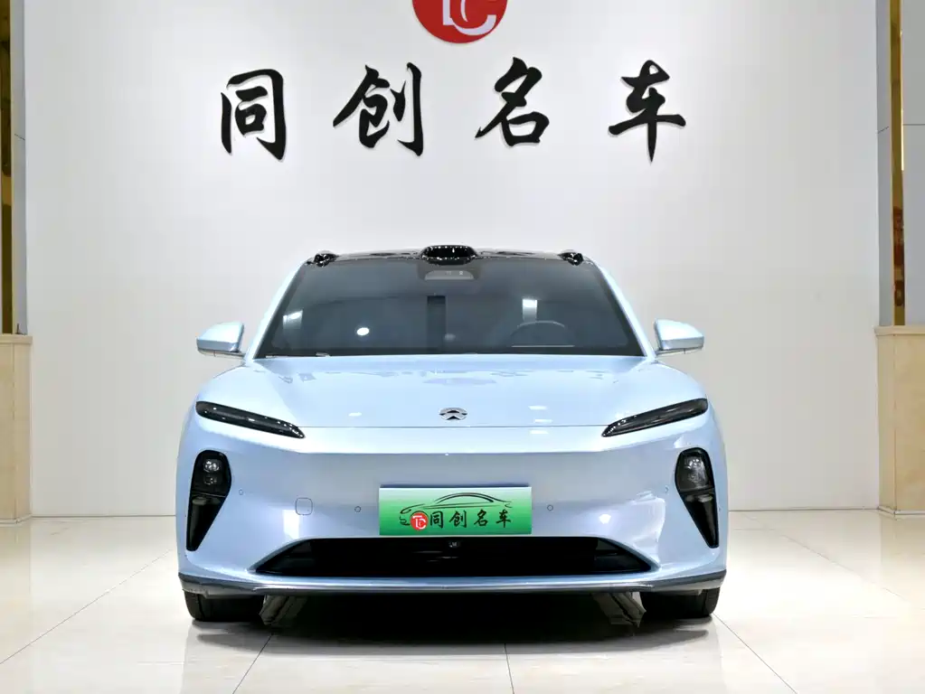 NIO ET5T — миниатюра 2