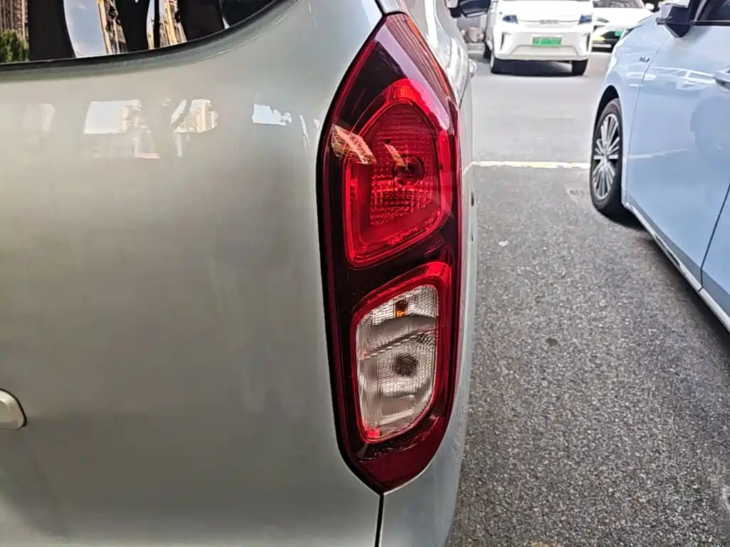 Wuling Hongguang EV — миниатюра 8