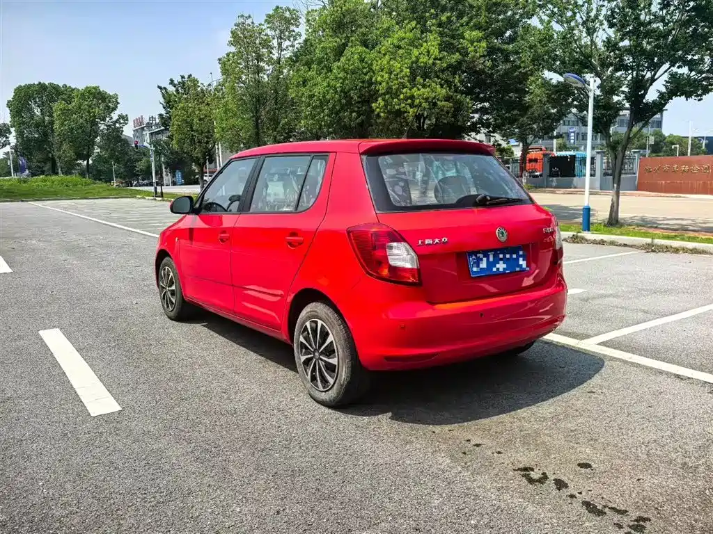 Skoda Fabia 2012 1.4L AT
