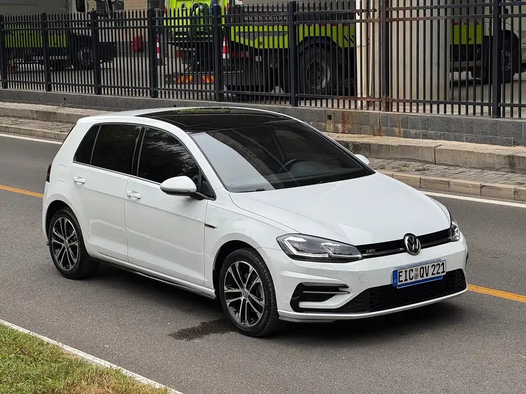 Volkswagen Golf — миниатюра 2