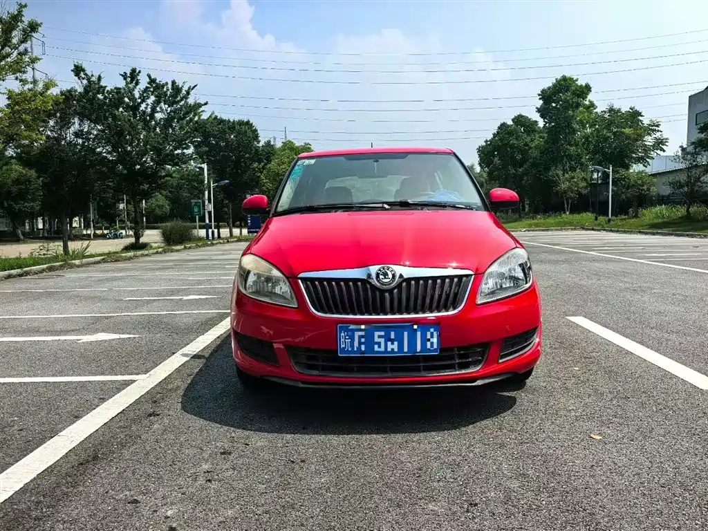 Skoda Fabia 2012 1.4L AT