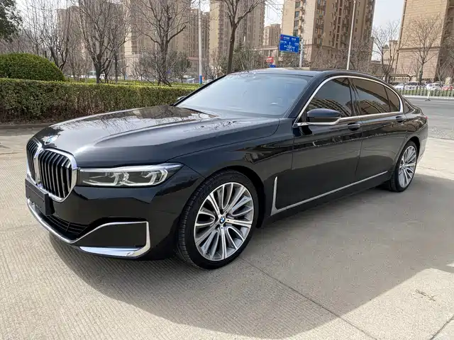 BMW 7 SERIES