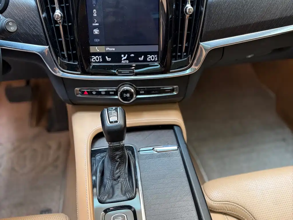 Volvo V90 — миниатюра 11