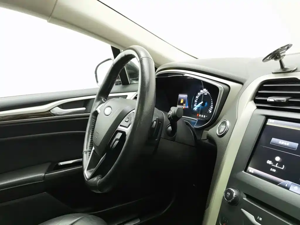 Ford Mondeo — миниатюра 22