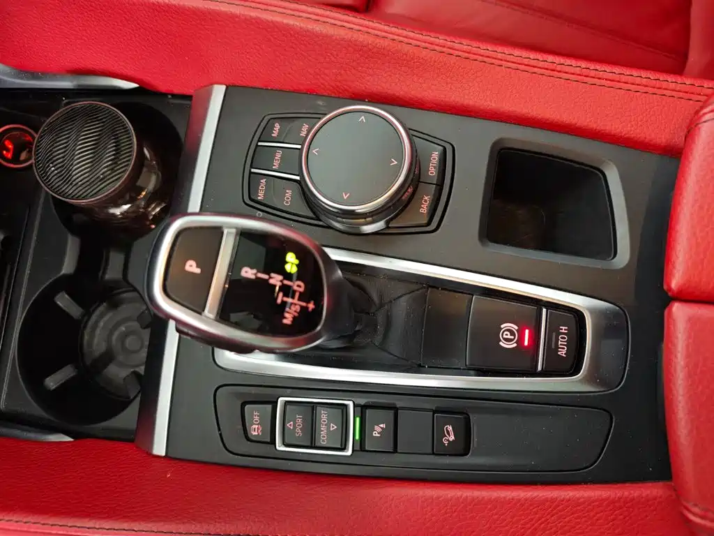 BMW X6 — миниатюра 17