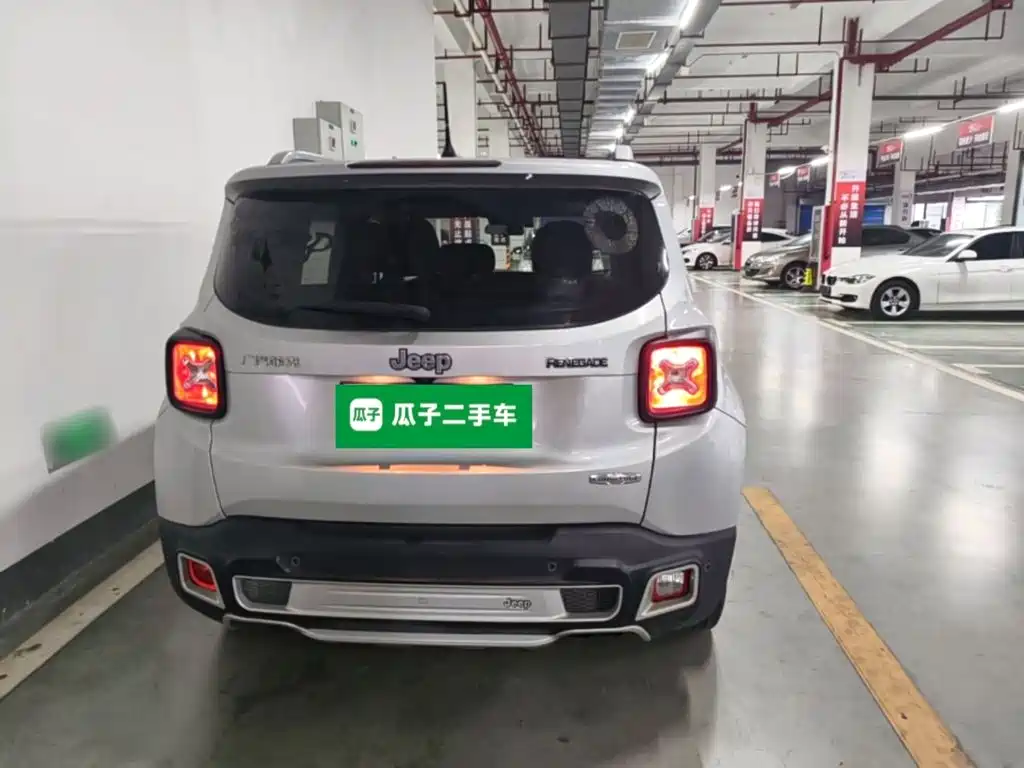 Jeep Renegade — миниатюра 6