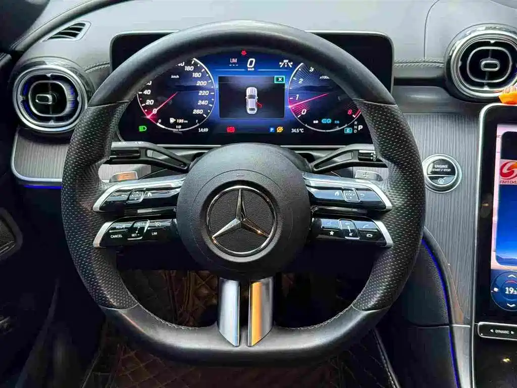 Mercedes-Benz C-Class — миниатюра 6