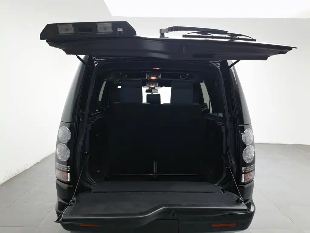 Land Rover Discovery — миниатюра 16