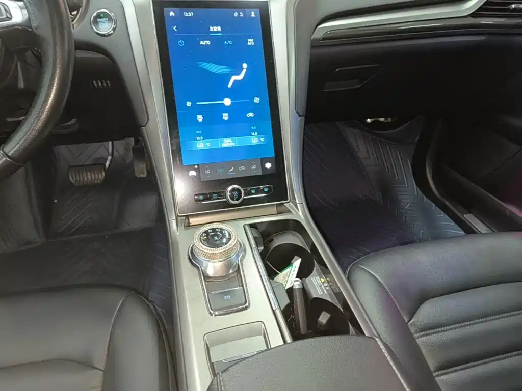 Ford Mondeo — миниатюра 14