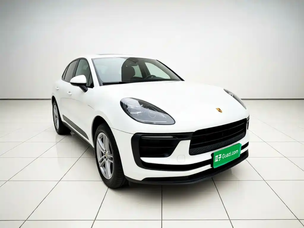 Porsche Macan — миниатюра 3