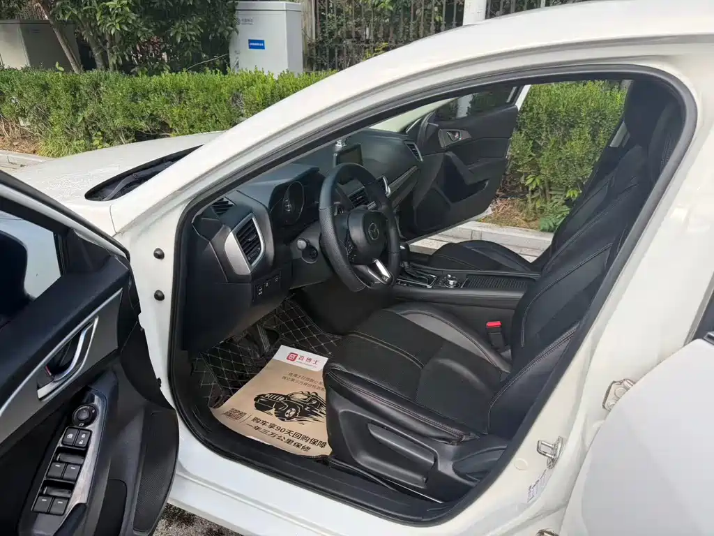 Mazda 3 Axela — миниатюра 7