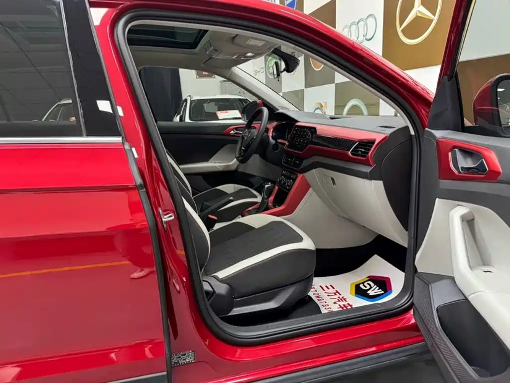 Volkswagen T-Cross — миниатюра 10