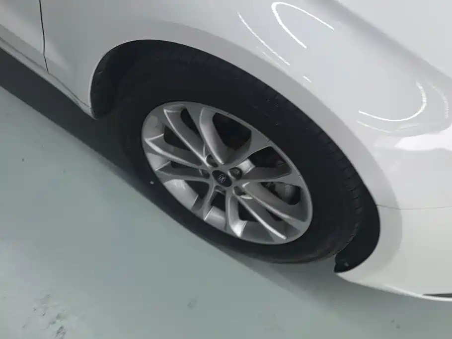 Ford Mondeo — миниатюра 6