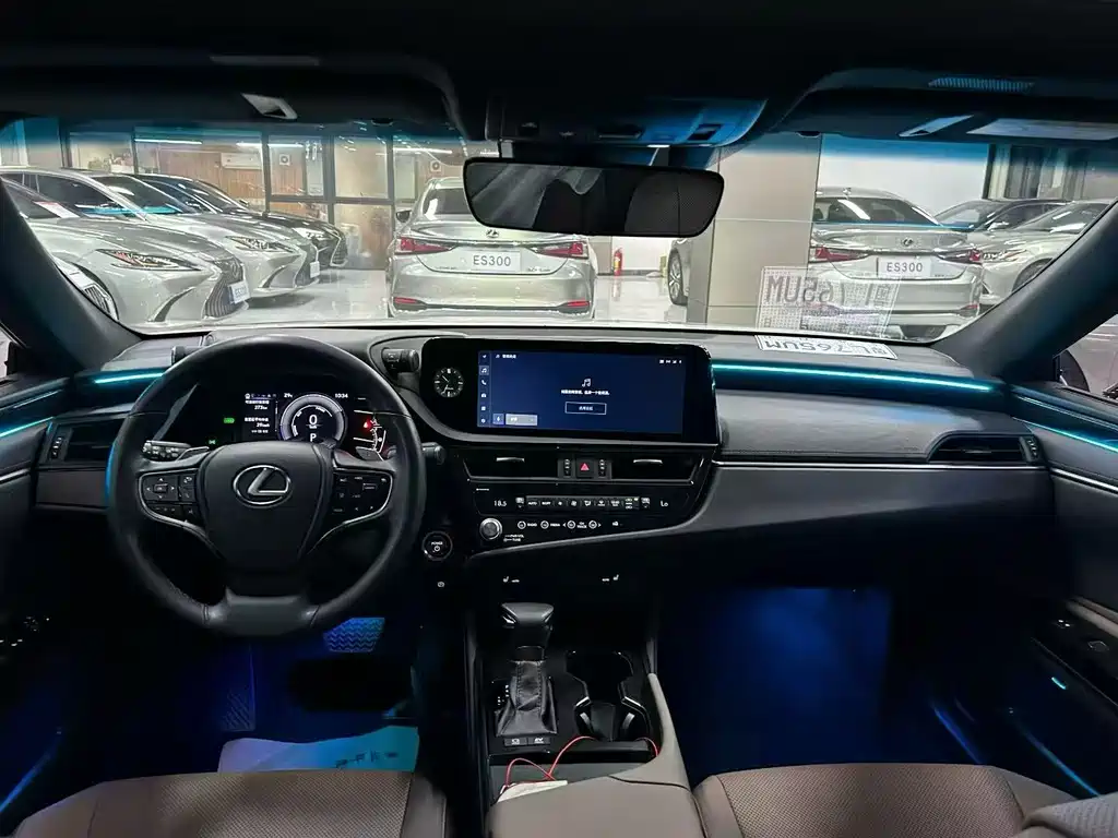 Lexus ES — миниатюра 5