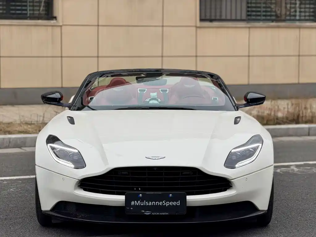 Aston Martin DB11 2019 4.0T V8 Volante