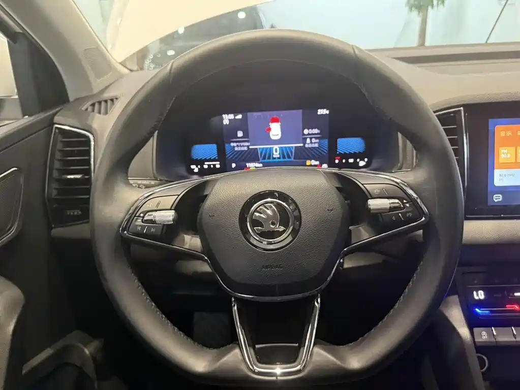 Skoda Karoq — миниатюра 12