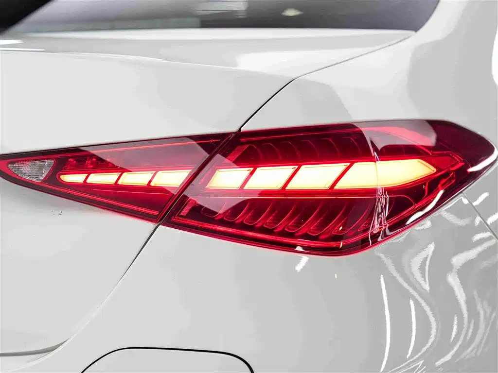 Mercedes-Benz C-Class New Energy — миниатюра 13