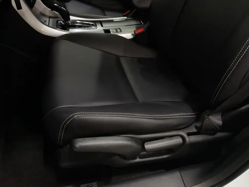Honda Accord — миниатюра 20