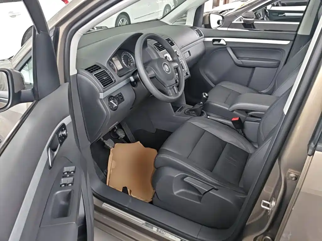 Volkswagen Touran — миниатюра 16