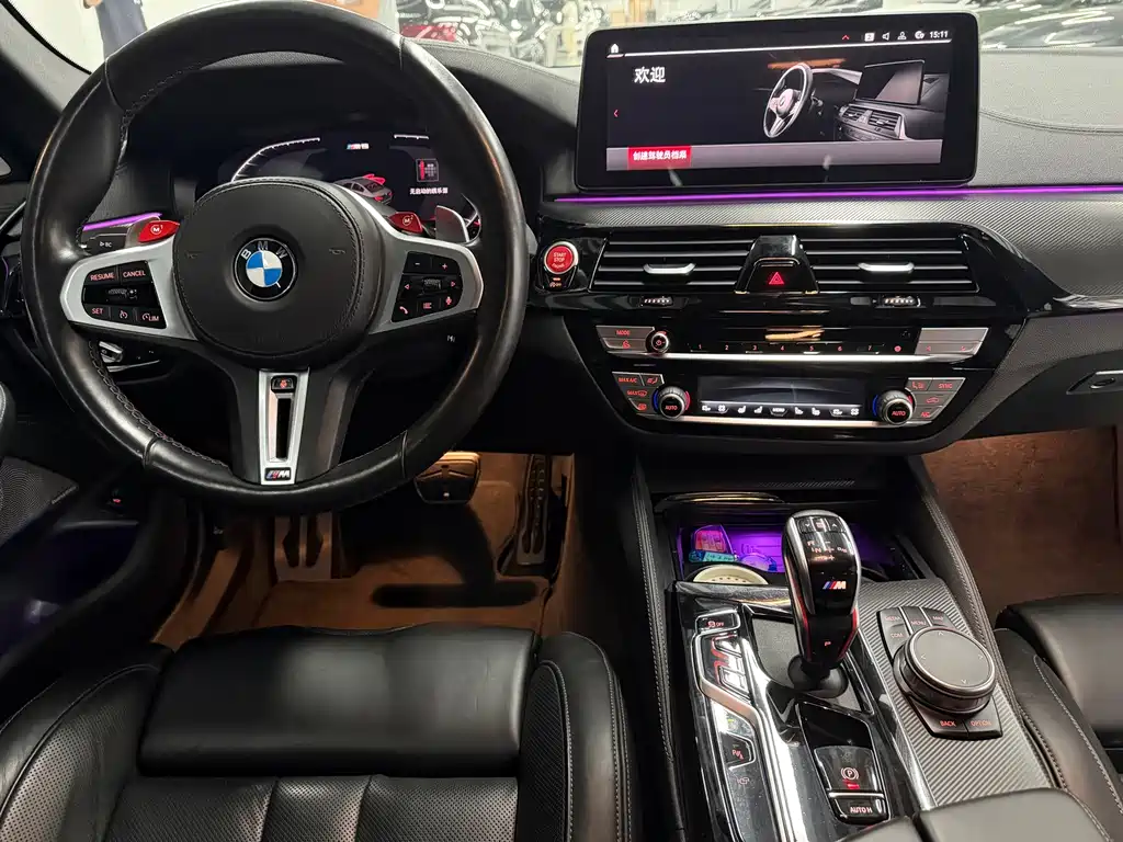 BMW M5 — миниатюра 9