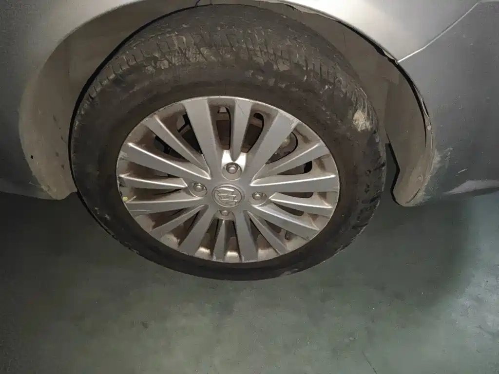 Buick Excelle — миниатюра 8