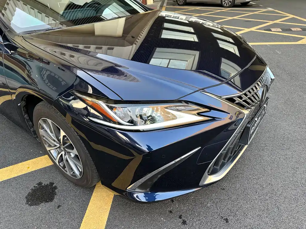 Lexus ES — миниатюра 3