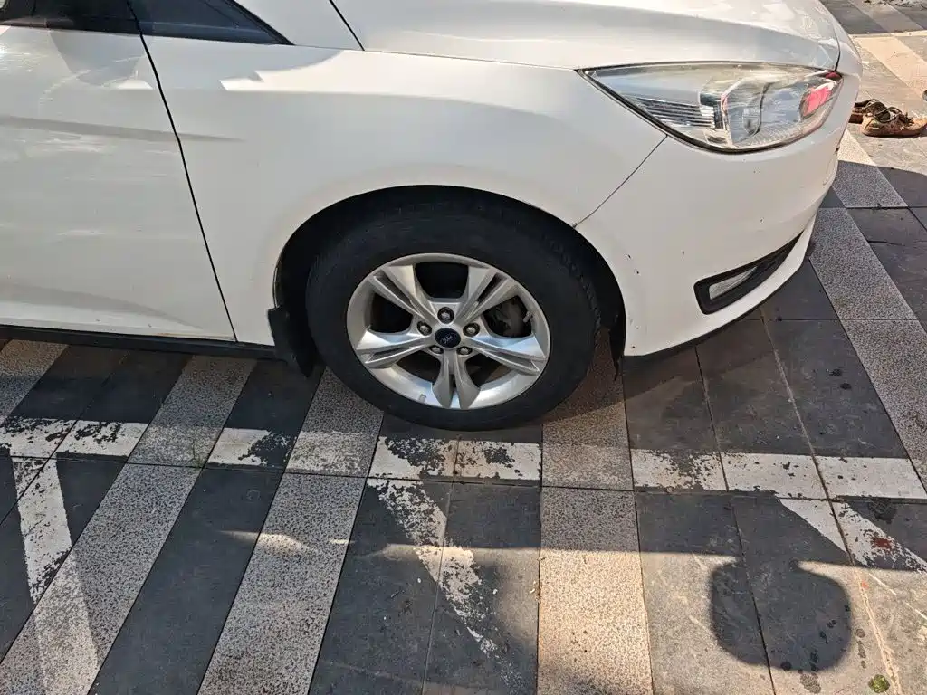 Ford Focus — миниатюра 24