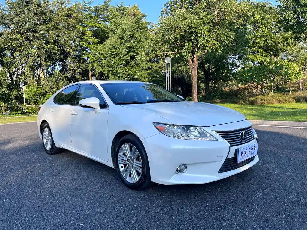 Lexus ES — миниатюра 3