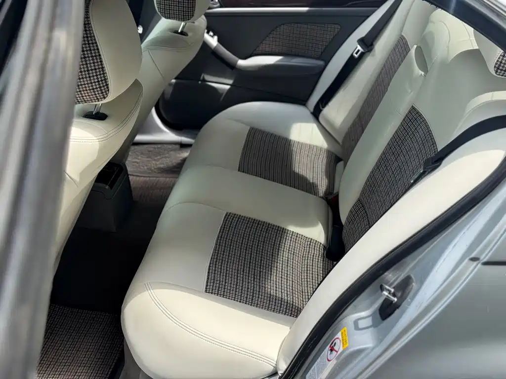 BMW 3 Series — миниатюра 6