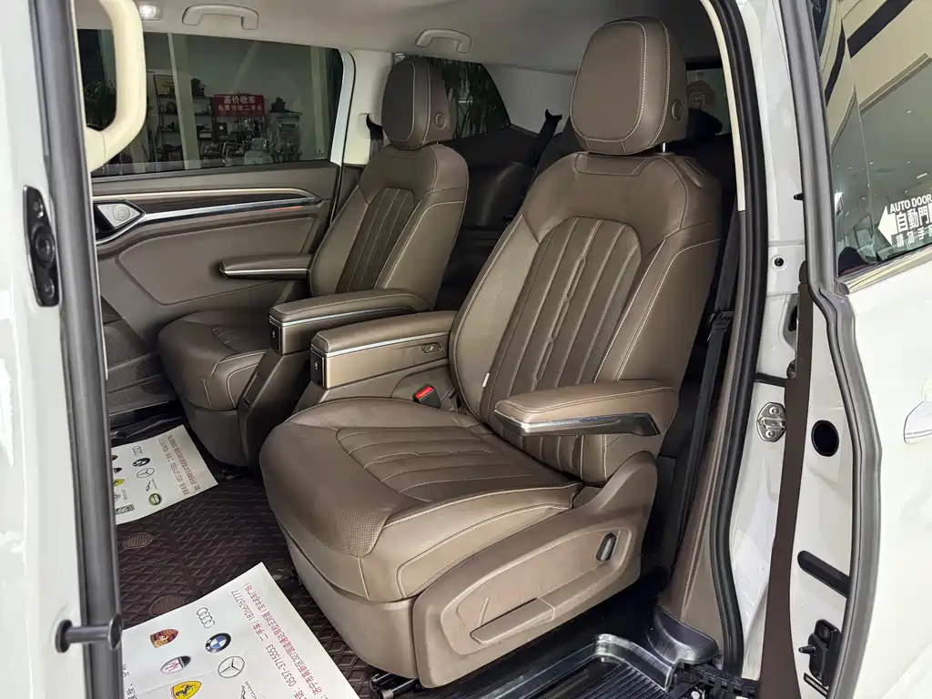 Volkswagen Viloran — миниатюра 11