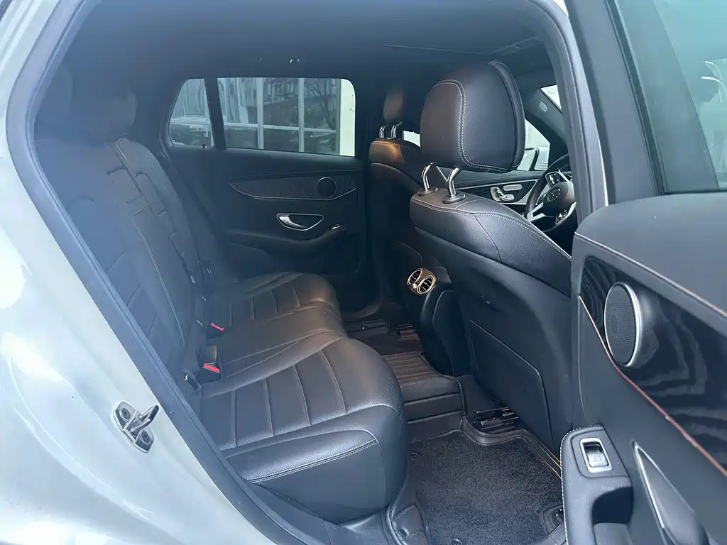 Mercedes-Benz EQC — миниатюра 8