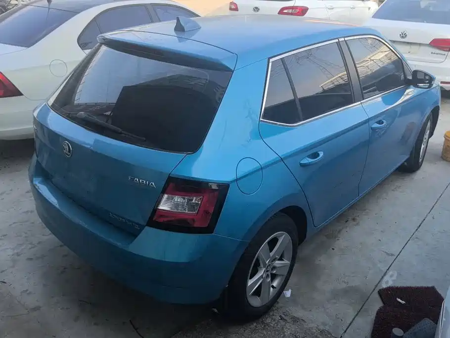Skoda Fabia — миниатюра 3