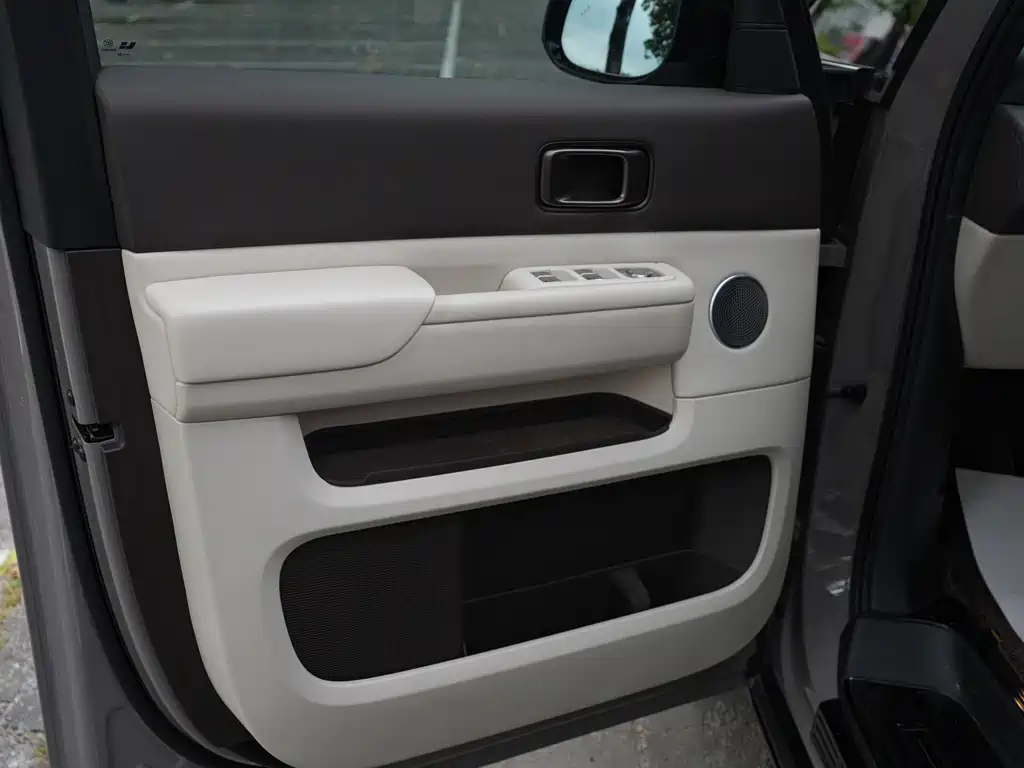 Li Auto Li MEGA — миниатюра 12