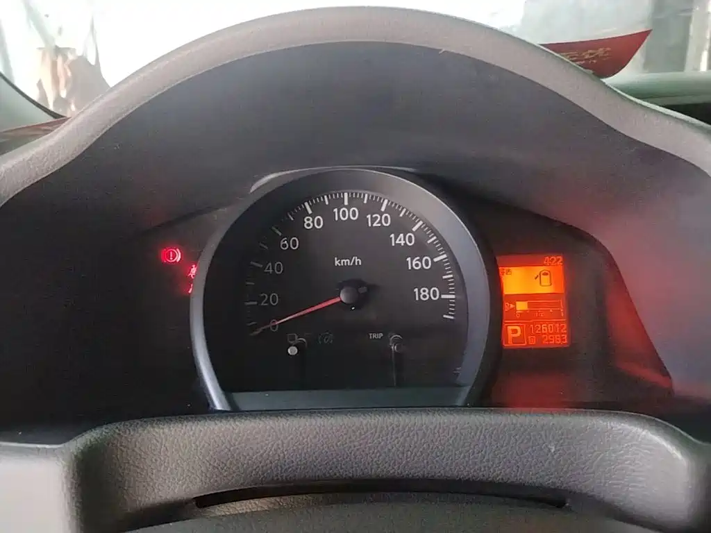 Nissan NV200 — миниатюра 12