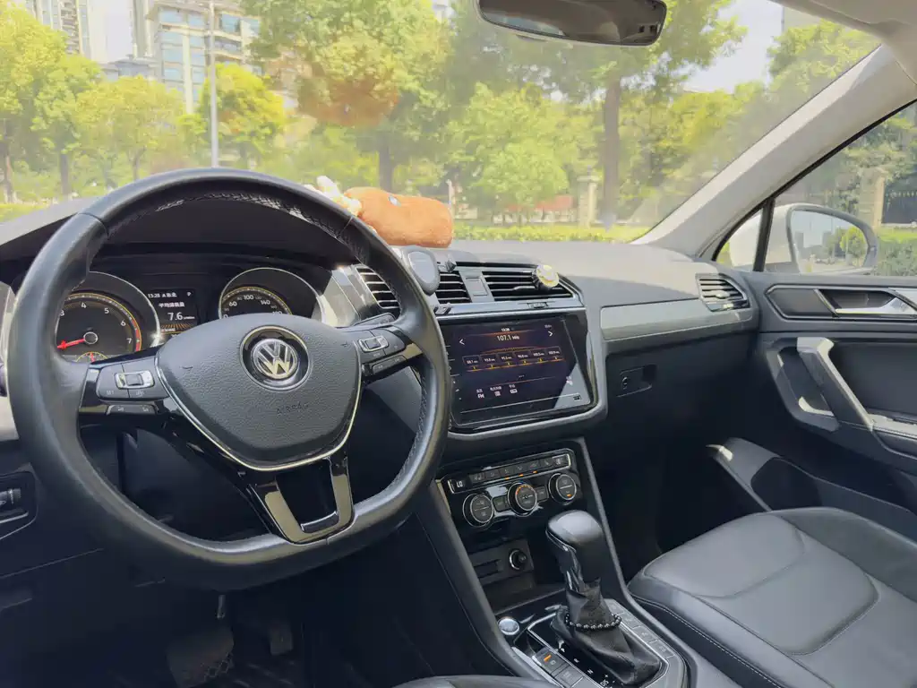 Volkswagen Tiguan L — миниатюра 8