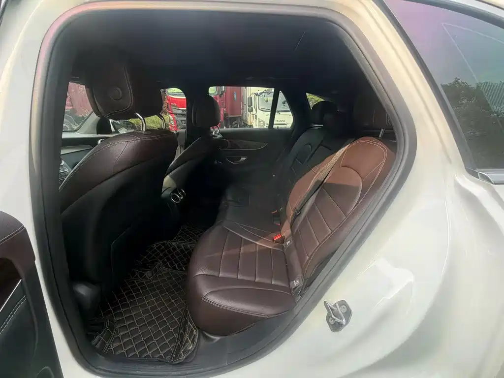 Mercedes-Benz GLC 2018 GLC 260 4MATIC